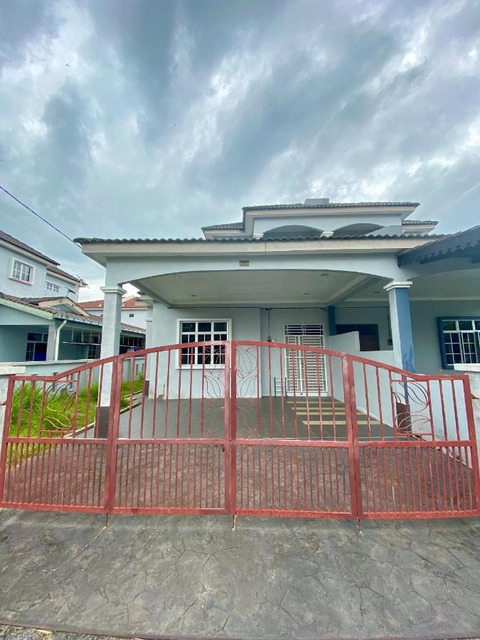 Desyafiq Homestay Kuala Kedah Eksteriør bilde