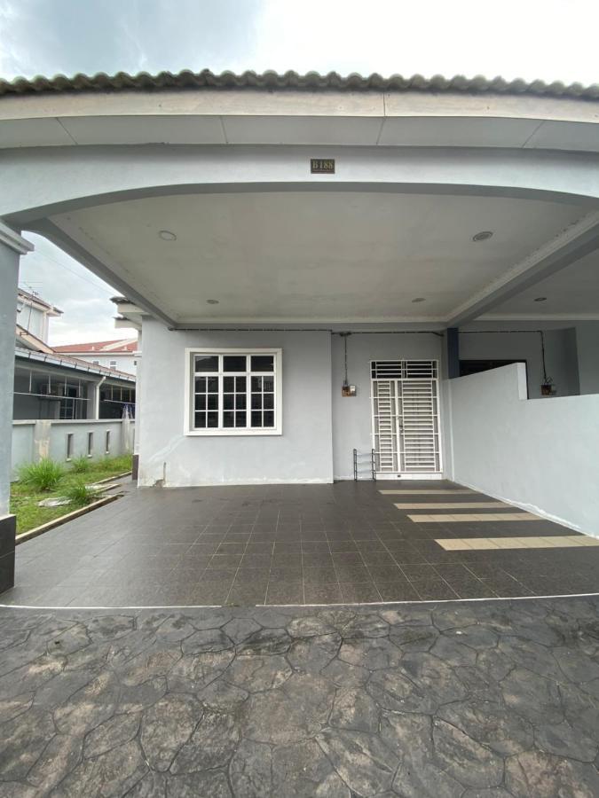 Desyafiq Homestay Kuala Kedah Eksteriør bilde